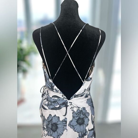 🔥🔥Fame and Partners Floral-Print Maxi Wrap Dress Size S - Picture 11 of 15